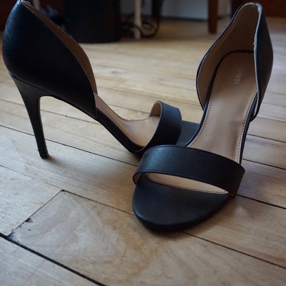 Express High-heeled Sandals - Picture 3 of 3